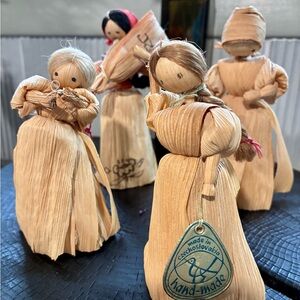 Handmade Corn Husk Dolls Set